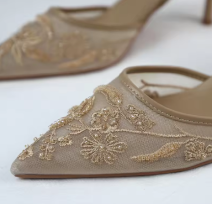 Sandalias de tacón de lujo, bordado de malla elegantes. - Image 2